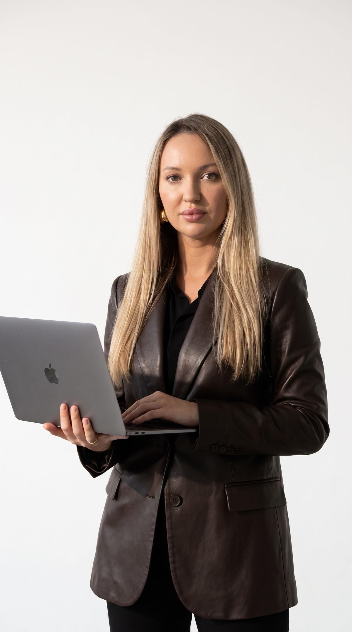 Ekaterina Butseva holding a laptop